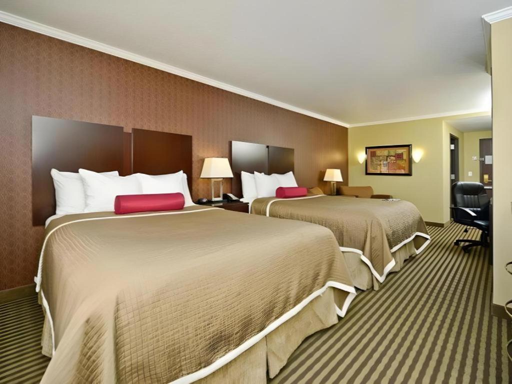 Best Western Plus Olathe Hotel Экстерьер фото