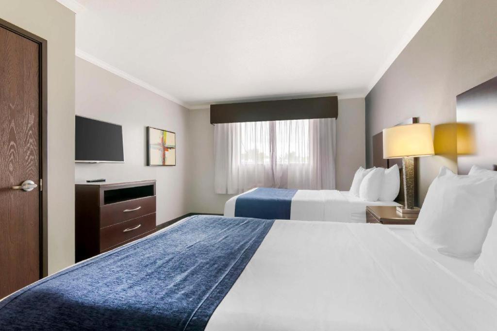 Best Western Plus Olathe Hotel Экстерьер фото