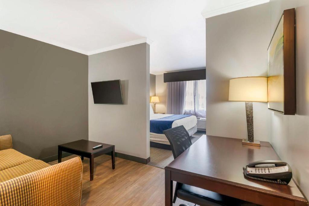 Best Western Plus Olathe Hotel Экстерьер фото